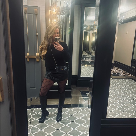 Live listing - Picture 5 of 8